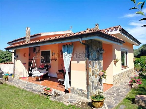 casa indipendente in vendita a Capoterra in zona Poggio dei Pini