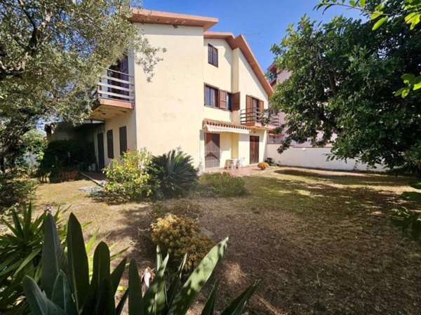 casa indipendente in vendita a Capoterra in zona La Maddalena