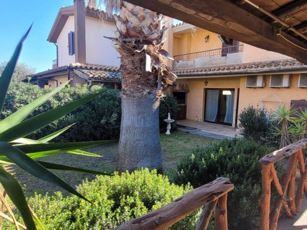 casa indipendente in vendita a Capoterra in zona La Maddalena
