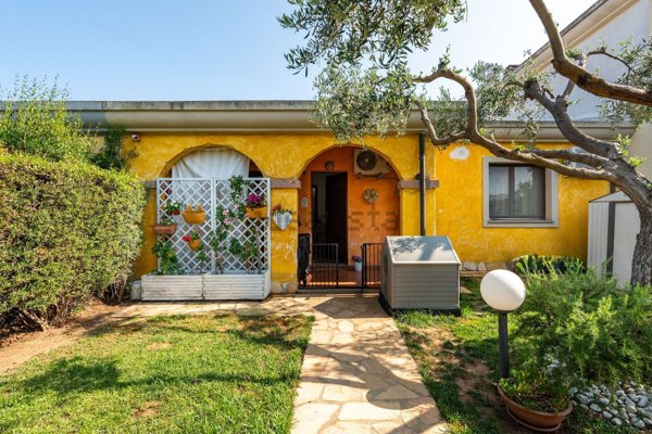 casa indipendente in vendita a Capoterra