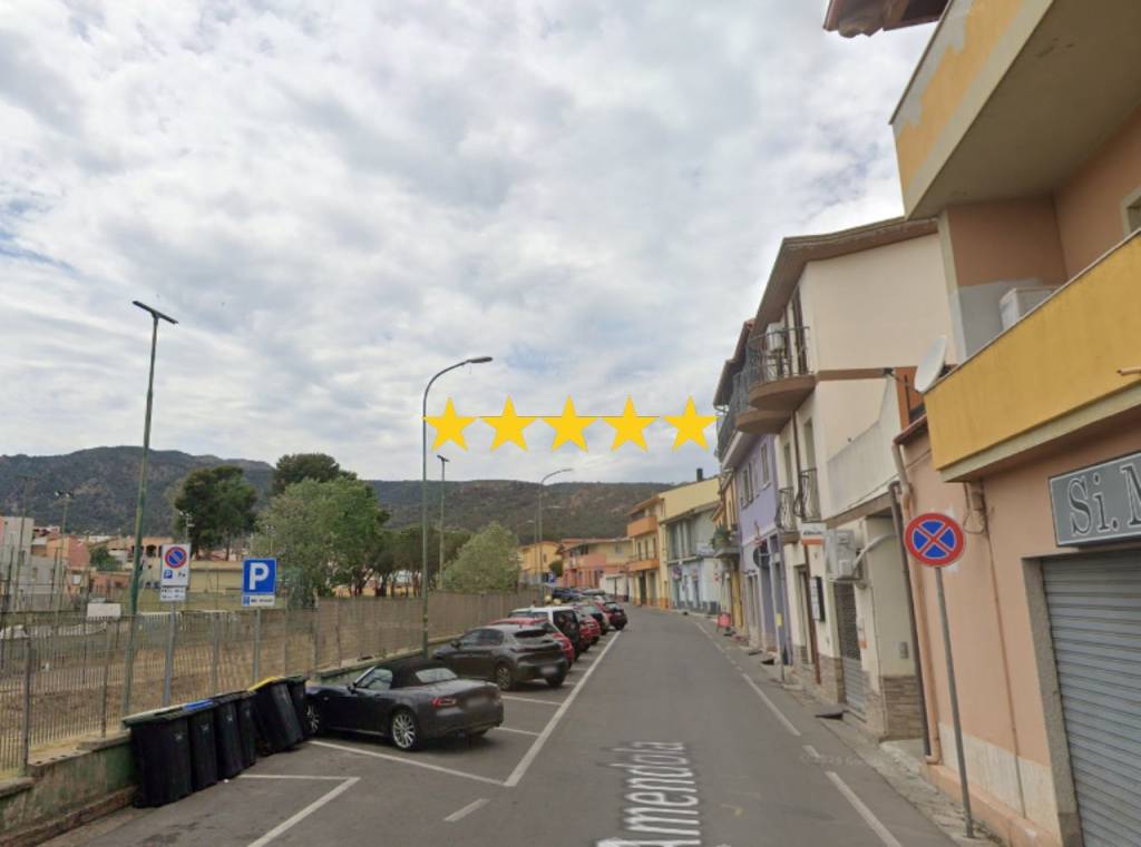 appartamento in vendita a Capoterra in zona Poggio dei Pini