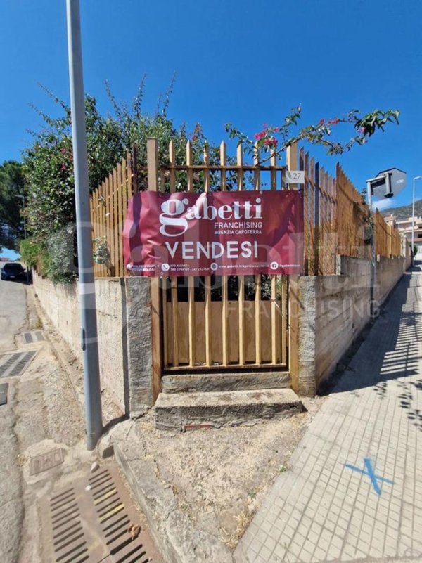 casa indipendente in vendita a Capoterra