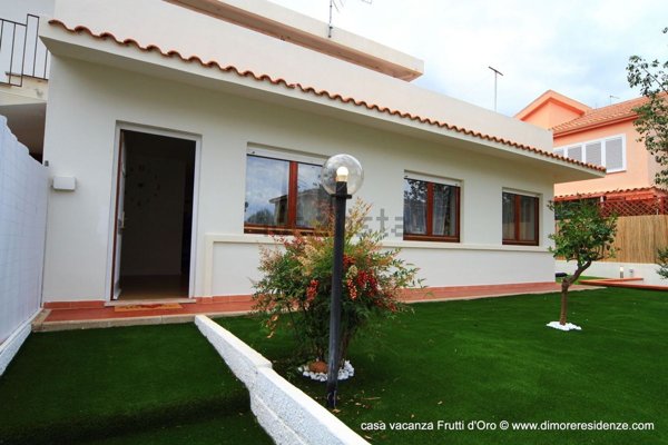 casa indipendente in vendita a Capoterra in zona Frutti D'oro