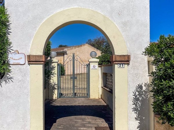 appartamento in vendita a Capoterra in zona La Maddalena