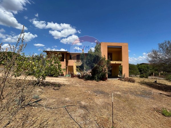 casa indipendente in vendita a Capoterra in zona Poggio dei Pini