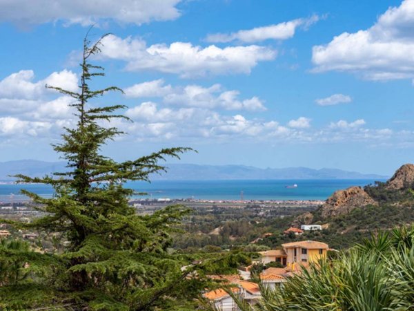 casa indipendente in vendita a Capoterra in zona Poggio dei Pini