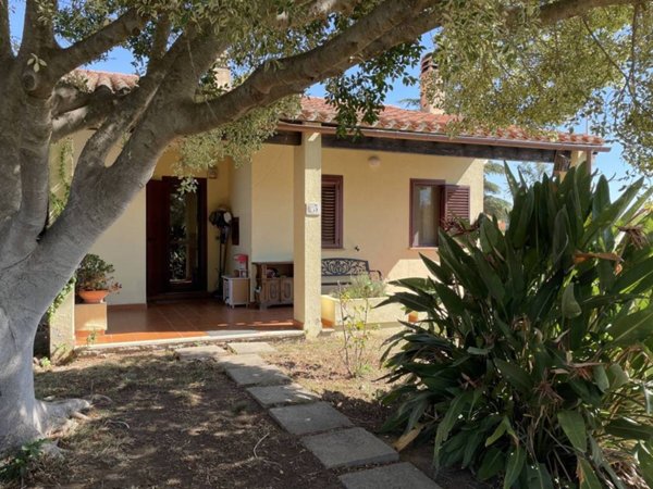casa indipendente in vendita a Capoterra in zona Poggio dei Pini