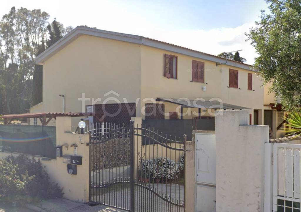 casa indipendente in vendita a Capoterra in zona La Maddalena