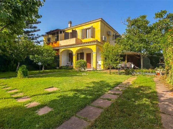 casa indipendente in vendita a Capoterra in zona La Maddalena