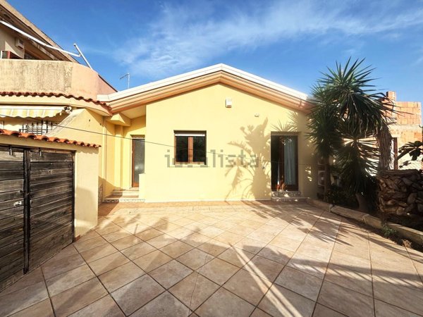 appartamento in vendita a Capoterra in zona Frutti D'oro