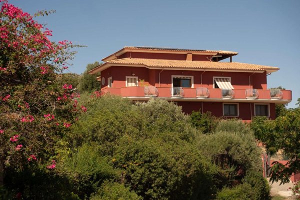 casa indipendente in vendita a Capoterra in zona Poggio dei Pini