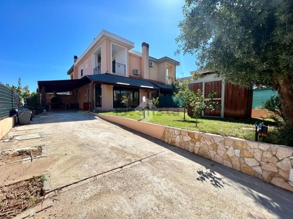 casa indipendente in vendita a Capoterra