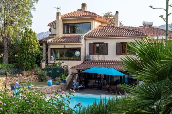 casa indipendente in vendita a Capoterra