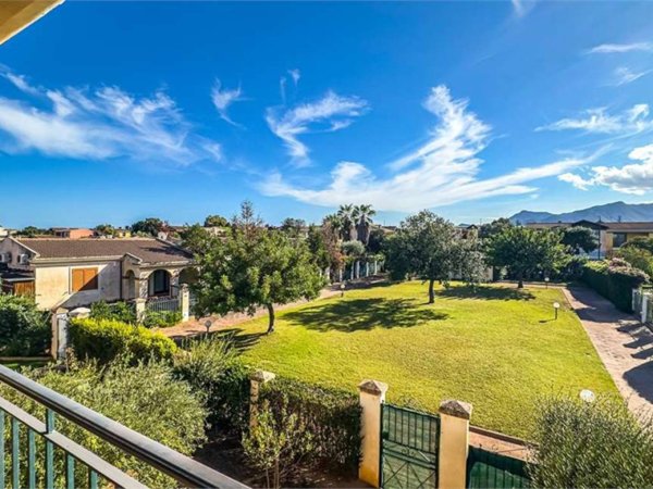 appartamento in vendita a Capoterra in zona La Maddalena