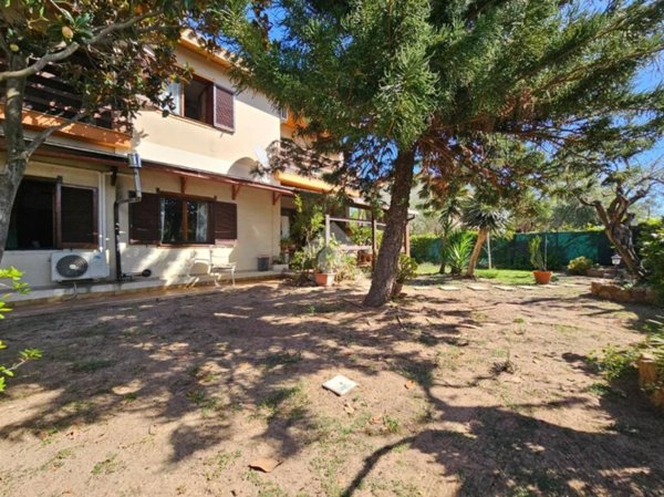 casa indipendente in vendita a Capoterra in zona La Maddalena