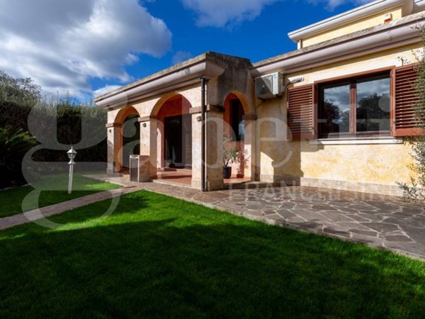 casa indipendente in vendita a Capoterra in zona La Maddalena