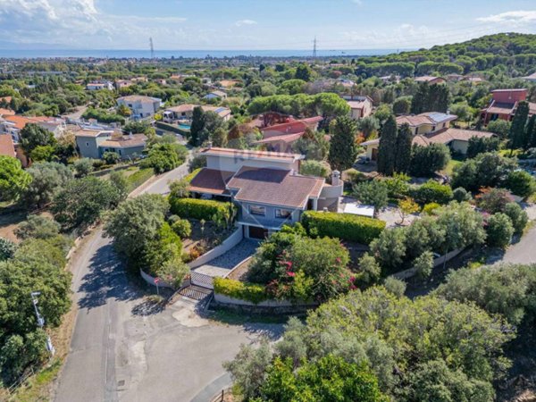 casa indipendente in vendita a Capoterra in zona Poggio dei Pini