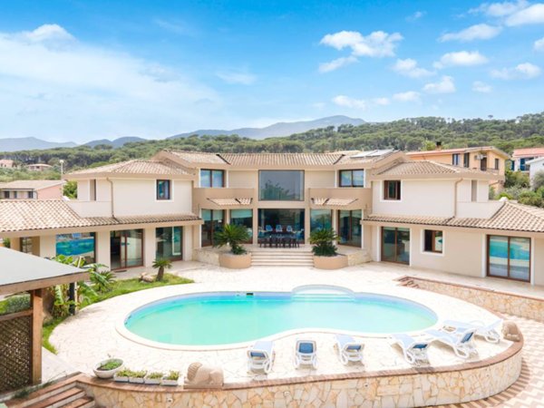 casa indipendente in vendita a Capoterra in zona Poggio dei Pini