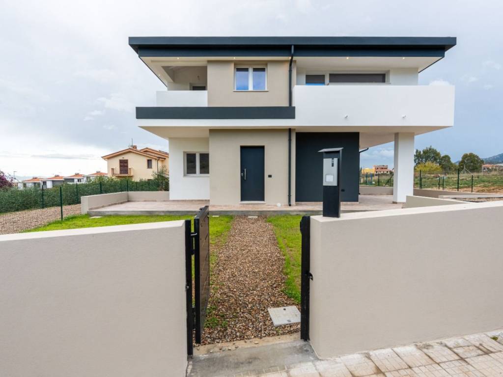 casa indipendente in vendita a Capoterra