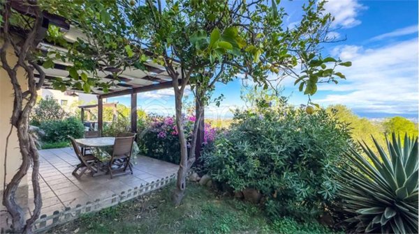casa indipendente in vendita a Capoterra in zona Poggio dei Pini