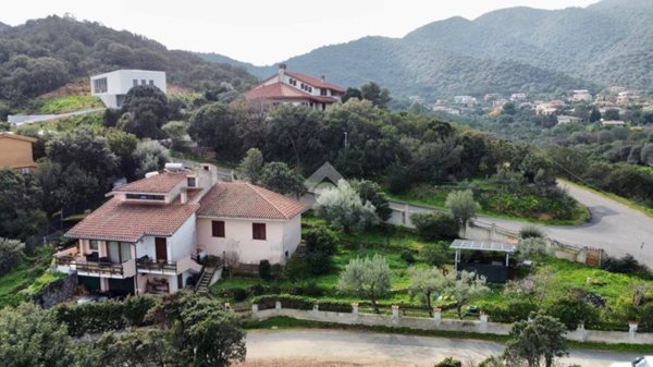casa indipendente in vendita a Capoterra in zona Poggio dei Pini