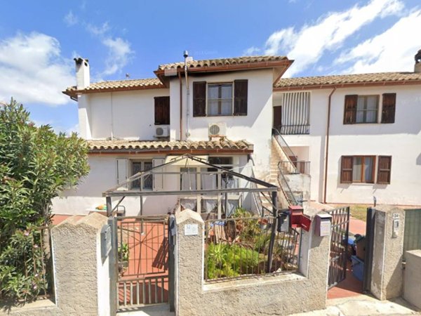 appartamento in vendita a Capoterra in zona La Maddalena
