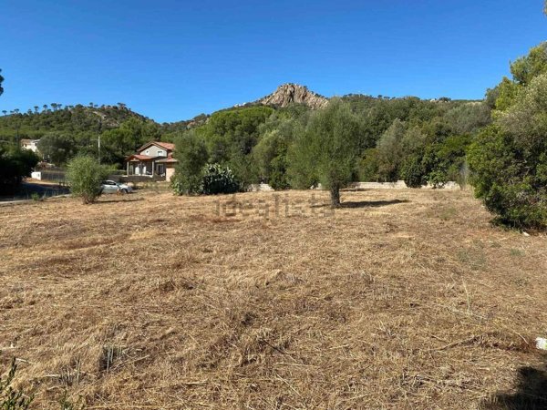 terreno edificabile in vendita a Capoterra in zona Poggio dei Pini