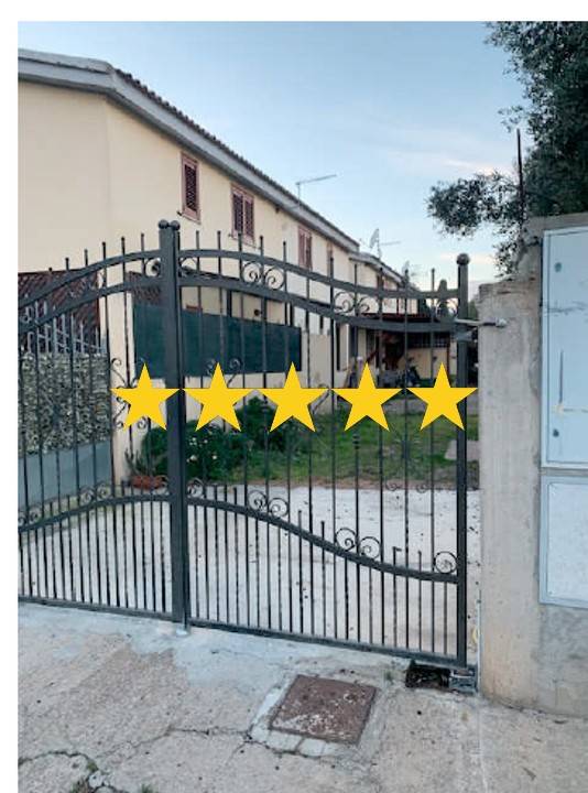 casa indipendente in vendita a Capoterra in zona La Maddalena