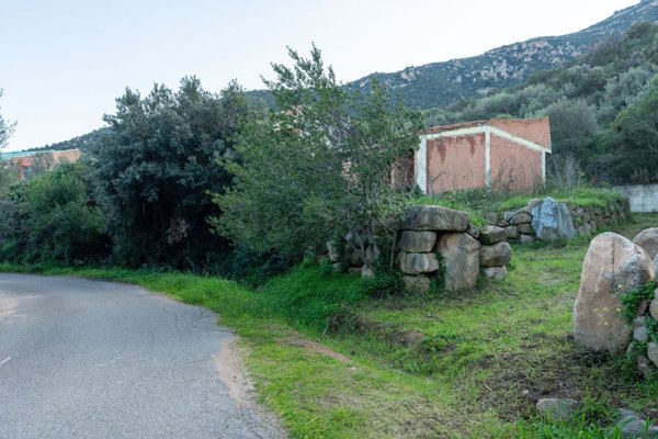 casa indipendente in vendita a Capoterra in zona Poggio dei Pini