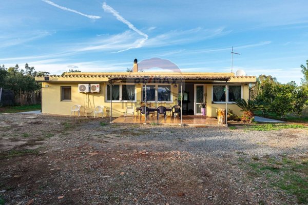 casa indipendente in vendita a Capoterra