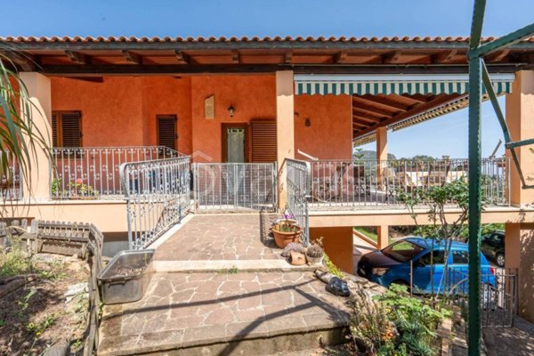 casa indipendente in vendita a Capoterra in zona Poggio dei Pini