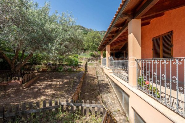 casa indipendente in vendita a Capoterra in zona Poggio dei Pini