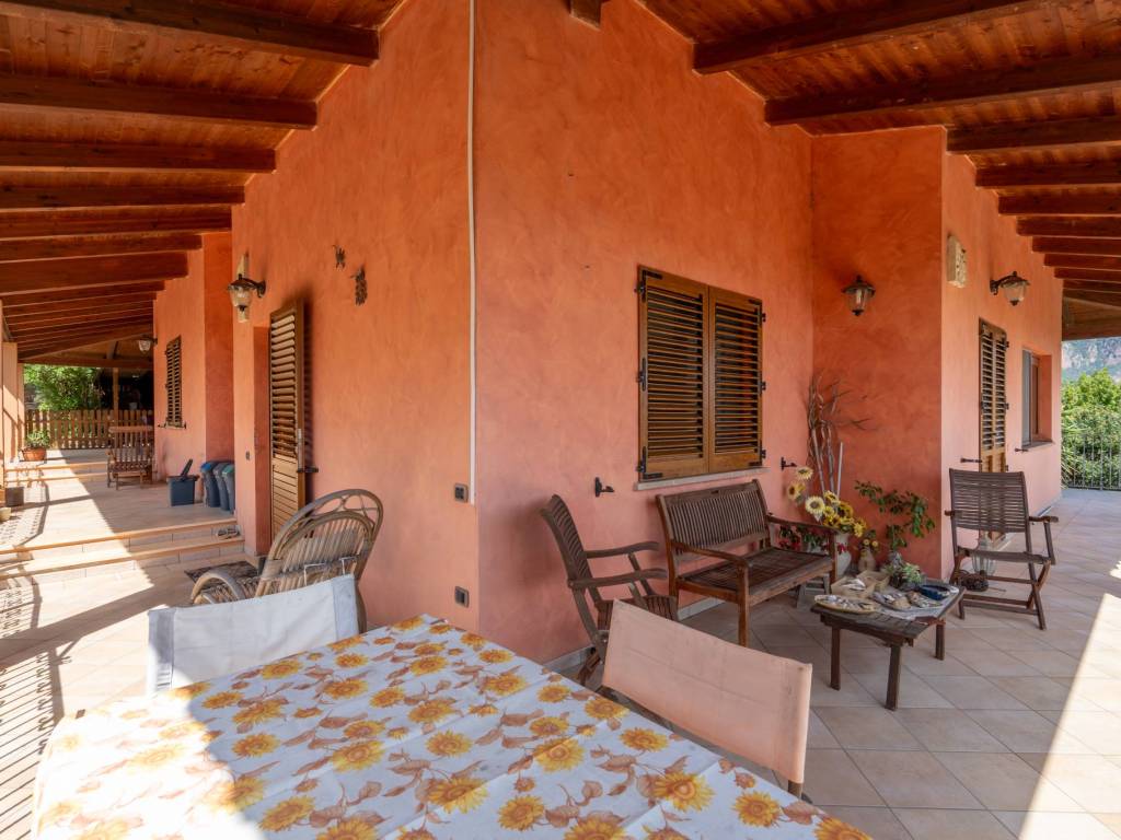 casa indipendente in vendita a Capoterra in zona Poggio dei Pini
