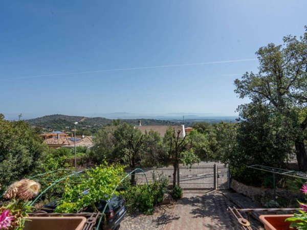 casa indipendente in vendita a Capoterra