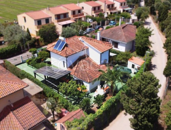 casa indipendente in vendita a Capoterra in zona La Maddalena