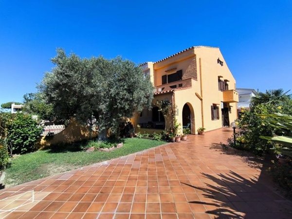 casa indipendente in vendita a Capoterra in zona La Maddalena
