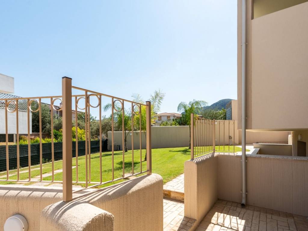 locale commerciale in vendita a Capoterra