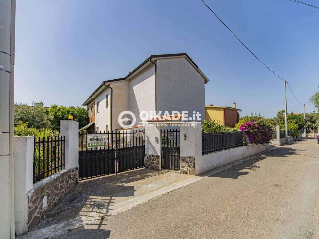 casa indipendente in vendita a Capoterra in zona La Maddalena