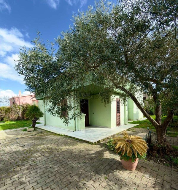 casa indipendente in vendita a Capoterra in zona Su Spantu