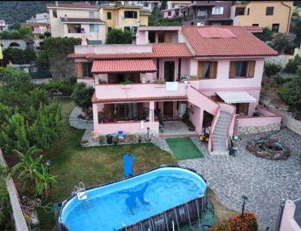 casa indipendente in vendita a Capoterra