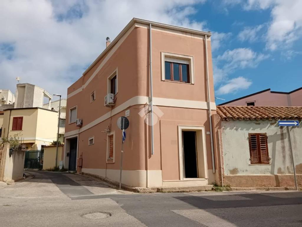 casa indipendente in vendita a Capoterra