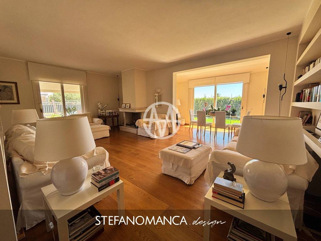 casa indipendente in vendita a Capoterra in zona La Maddalena