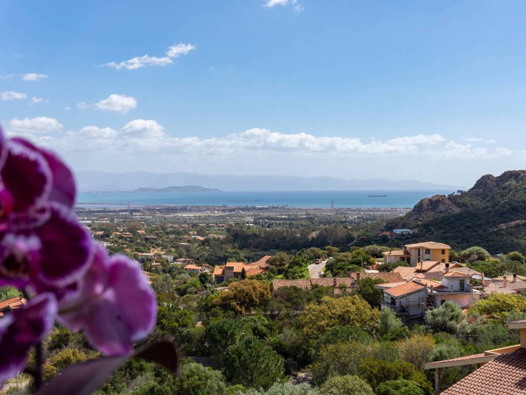 casa indipendente in vendita a Capoterra in zona Poggio dei Pini