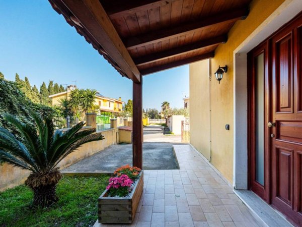 casa indipendente in vendita a Capoterra in zona La Maddalena