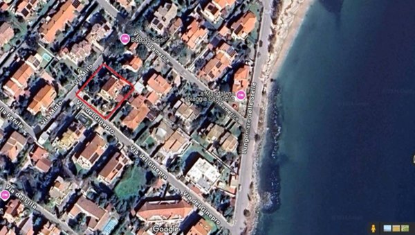 casa indipendente in vendita a Capoterra in zona La Maddalena