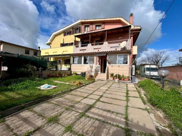 casa indipendente in vendita a Capoterra in zona La Maddalena