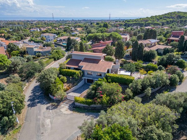 casa indipendente in vendita a Capoterra in zona Poggio dei Pini
