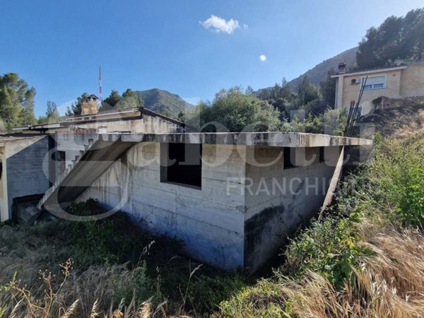 casa indipendente in vendita a Capoterra