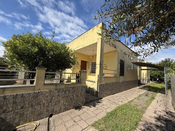 casa indipendente in vendita a Capoterra in zona Su Spantu