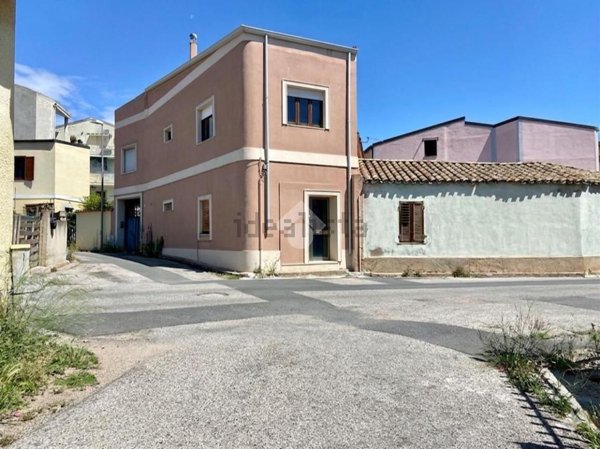 casa semindipendente in vendita a Capoterra
